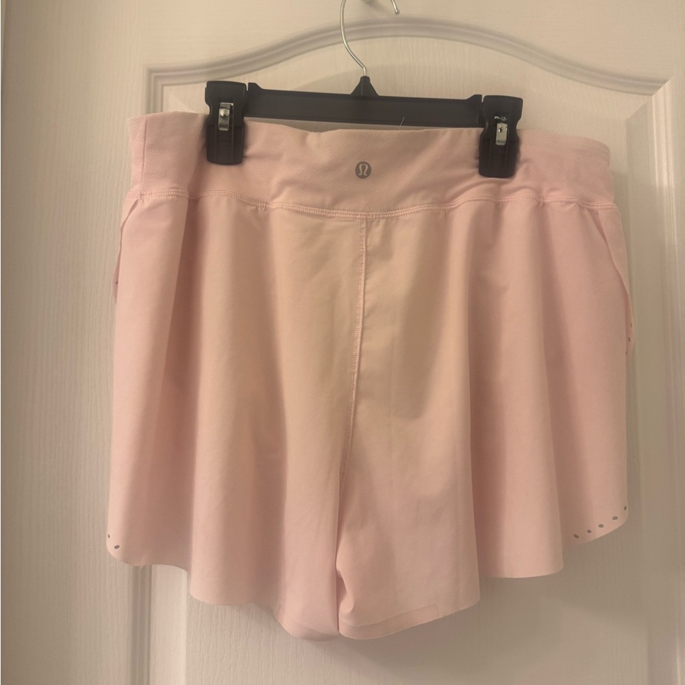 Lululemon Find Your Pace High-Rise Lined Short 3" Strawberry Milkshake - Picture 4 of 6